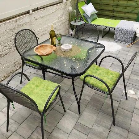 Tamara Biograd Na Moru